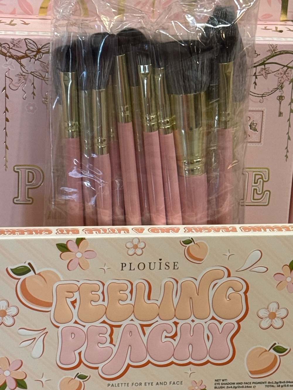 P. Louise Feeling Peachy Palette & 20Brush Makeup Brush Set